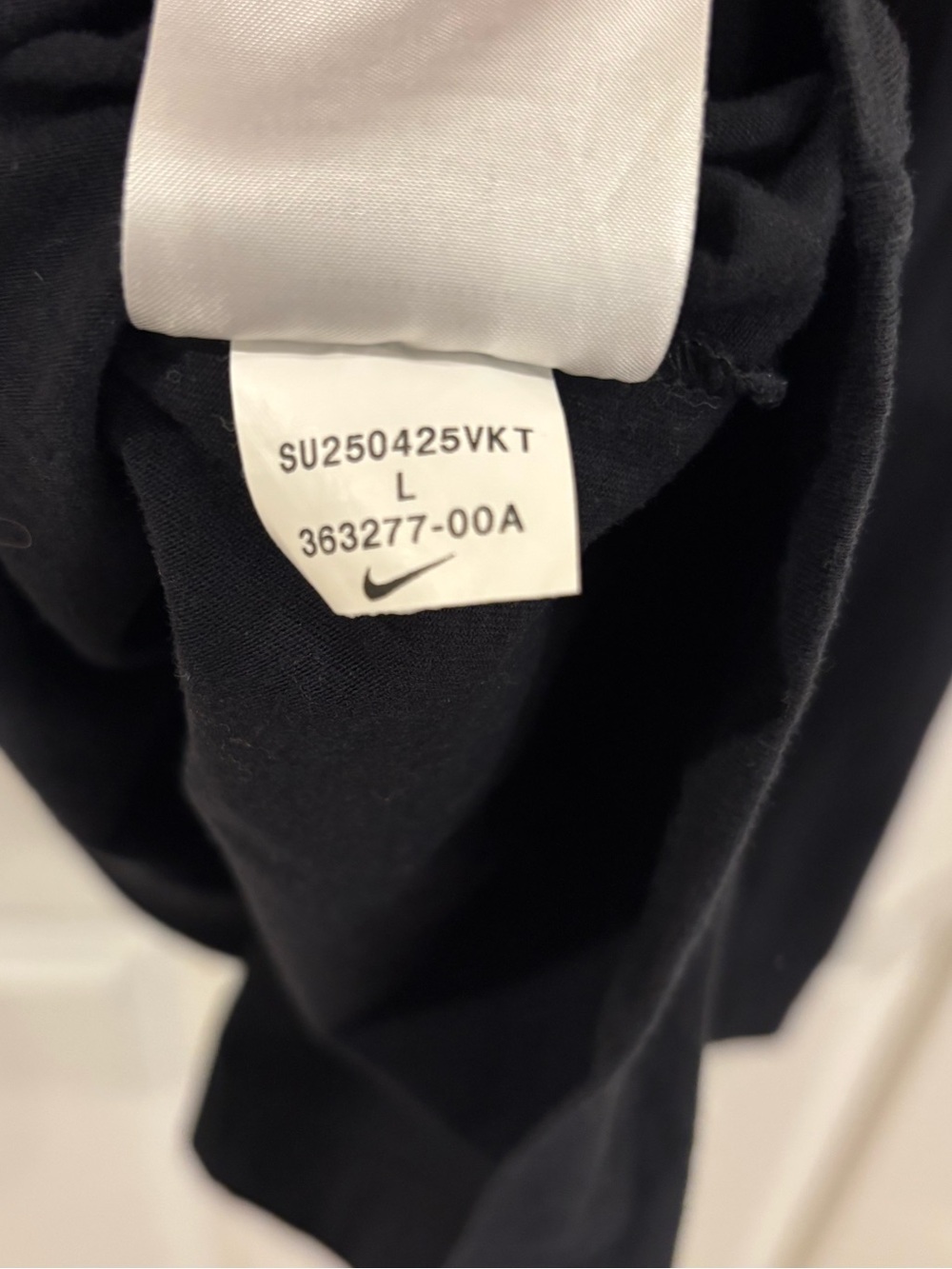 Classic Nike Tee - Picture 5 of 5
